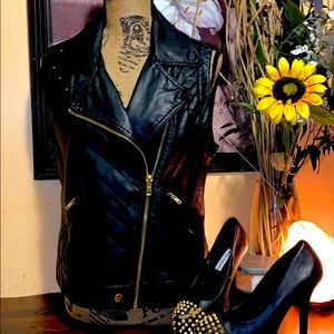 NWOT forever 21 leather vest with gold accents